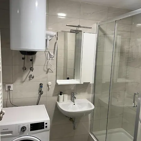 Ferienwohnung Oaza Mirijevo Belgrad Exterior foto
